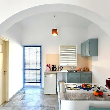 Eva's Paros Beach Apartment