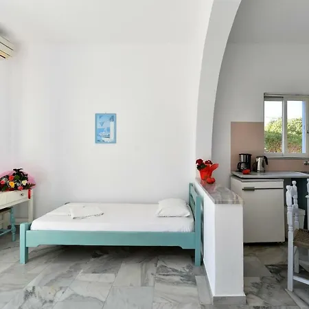 Eva's Paros Beach Apartment