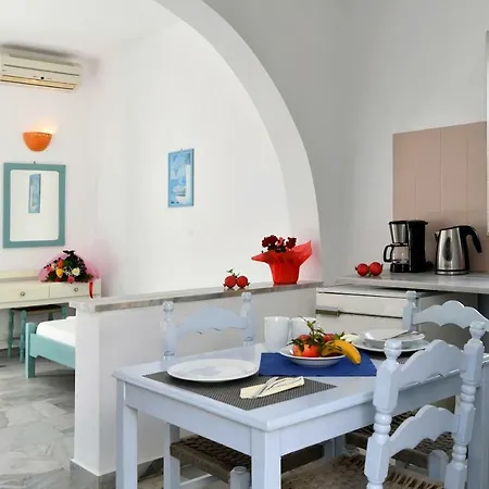 Eva's Paros Beach Apartment *